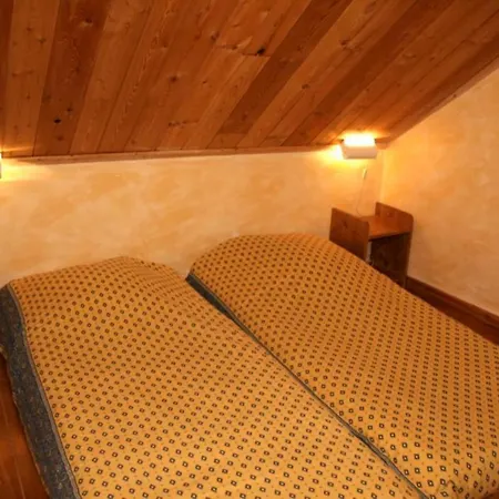 Chalet Le Gouroun Hameau Des Chazals Hautes Alpes *