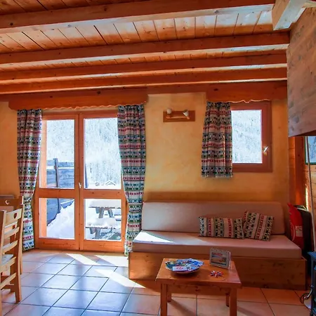 Chalet Le Gouroun Hameau Des Chazals Hautes Alpes Nevache